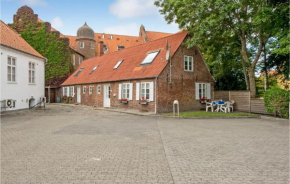 2 Bedroom Cozy Home In Tønder